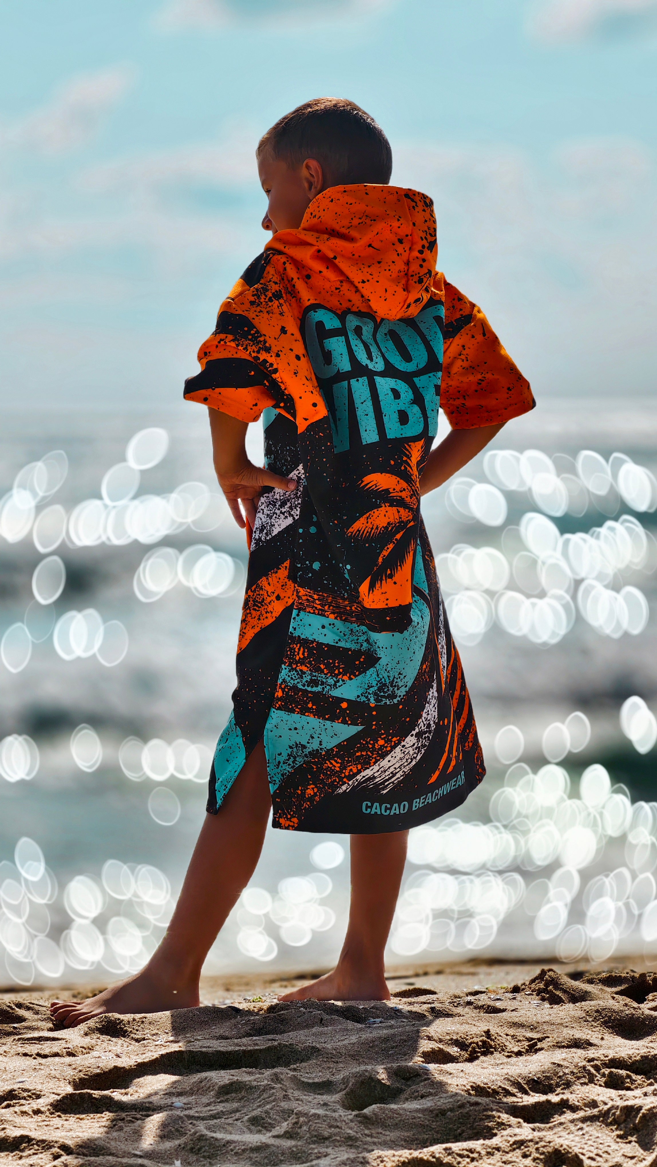 Poncho asciugamano da spiaggia per bambini Blue Spirit da ragazzo con cappuccio, zip e tasche – CACAO Beachwear™
